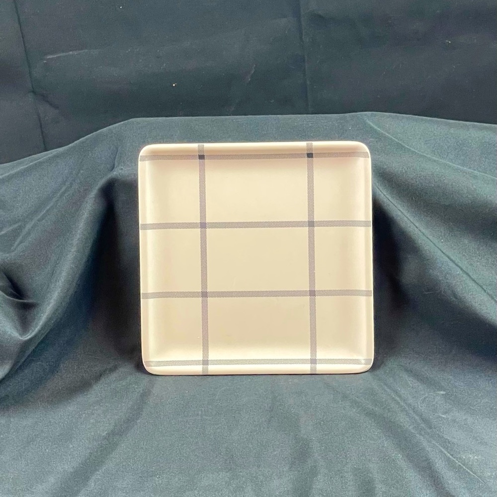 6” Bamboo Melamine square plate set in gray/cream